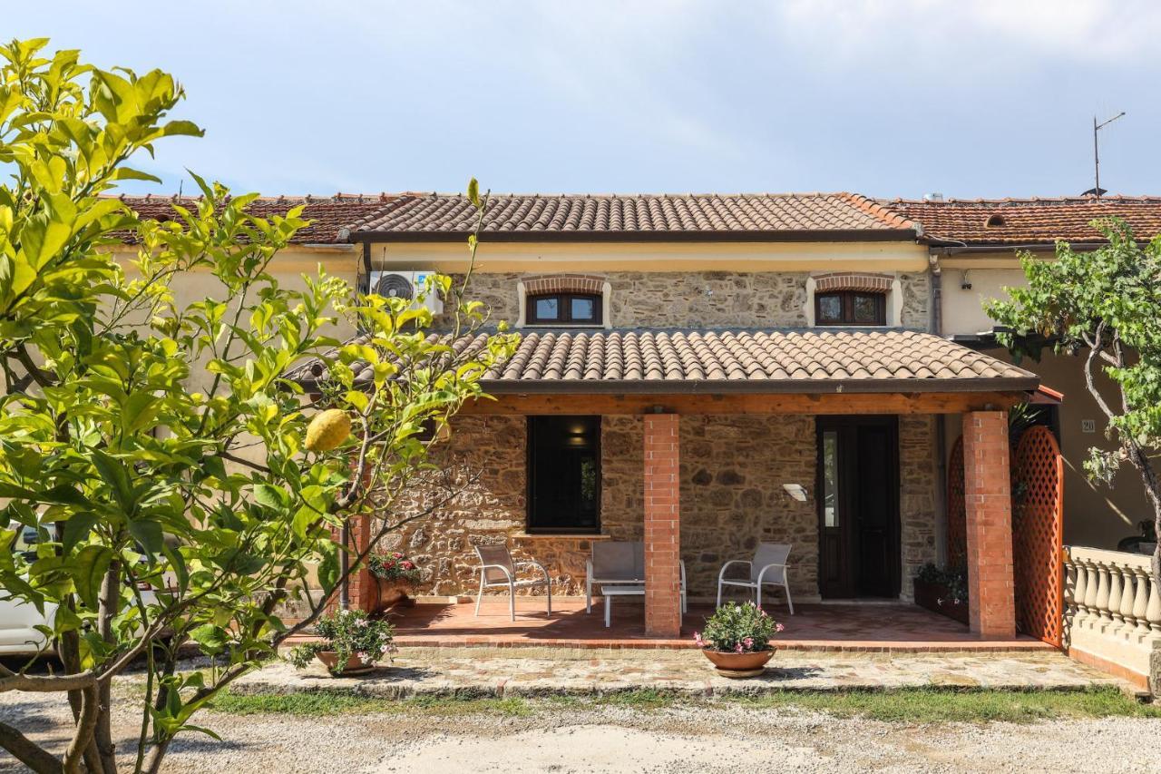 Villa Dimora Dei Greci 1 à Paestum Extérieur photo